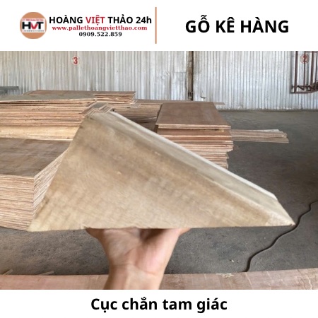 Cục chắn tam giác