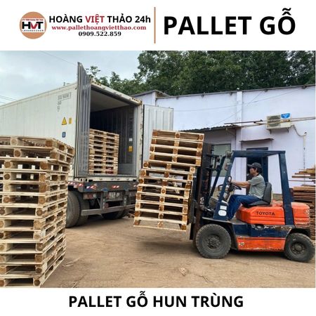 Pallet gỗ hun tr&ugrave;ng