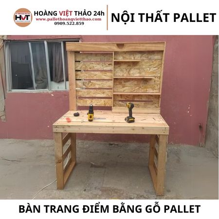 bàn trang điểm gỗ pallet