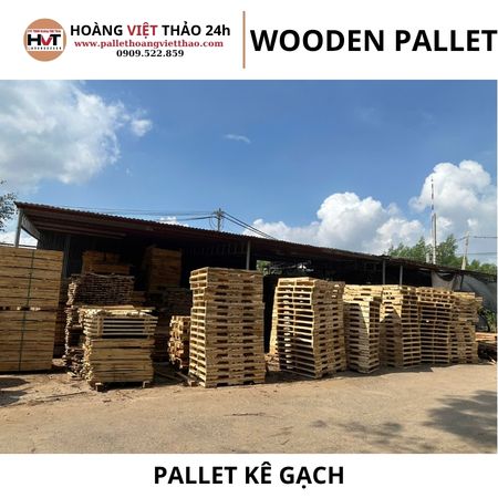 pallet gỗ k&ecirc; gạch